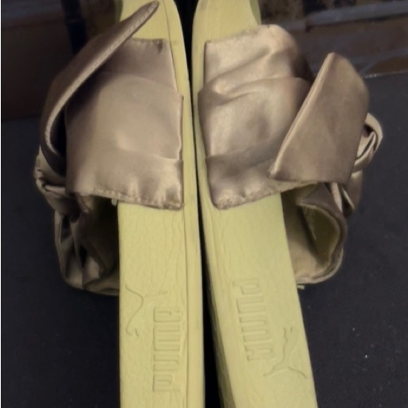 Fenty by Rihanna Bow Slides - Picture 6 of 6
